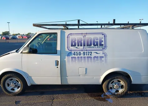 2004 Chevrolet Astro z USA, uszkodzony, nr VIN 1GCDL19X64B112374